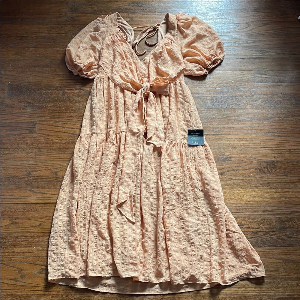 Lulu’s Hello Sweetheart Peach Puff Sleeve Tiered Midi Dress NWT